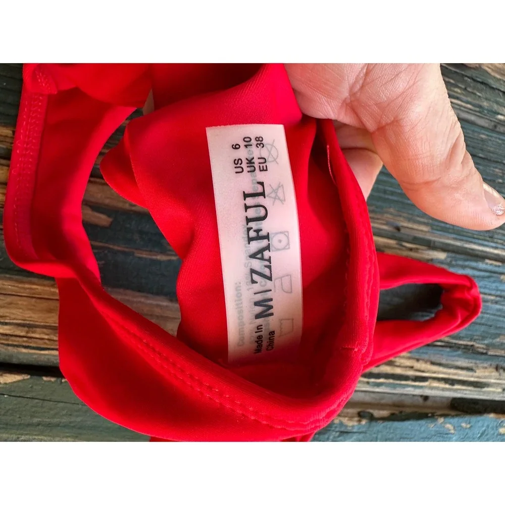 ZAFUL Womens Red Scoop‎ Neck Bikini Top Solid Tank Style Swimwear Size 6 US